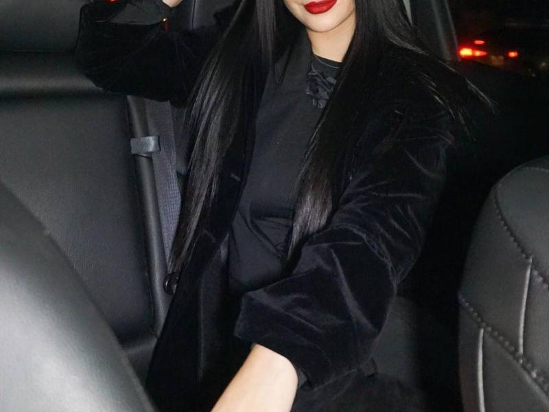 Zu Clemente sigue dando pasos importantes en su carrera como modelo.