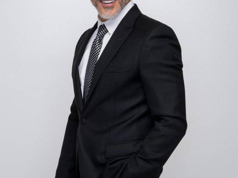 Reconocidas figuras del espectáculo se suman a la lista de mujeres que han sido parejas o amantes de los narcotraficantes mexicanos: Raquel Bigorra, Betty Monroe, Dorismar y una larga lista de actrices, según revela la periodista Anabel Hernández, en su nueva entrega de Las Señoras del Narco: Amar en el Infierno. También menciona a conocidos artistas masculinos, como Sergio Mayer..