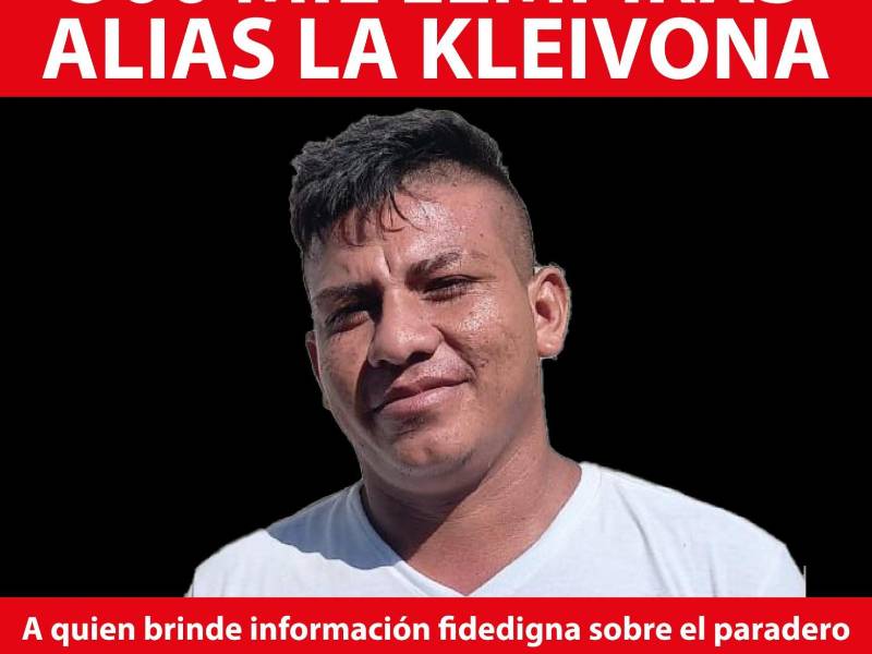 El anuncio de recompensa por Orellana Guzmán de la Policía Nacional.