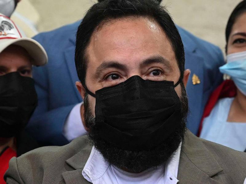 <b><span class=mln_uppercase_mln>ley.</span></b> El presidente del Congreso convocó hoy a sesiones.<span class=mln_uppercase_mln> </span>