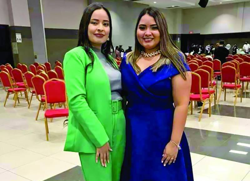 Emma Sánchez y Zuli Díaz obtuvieron su título en Pedagogía.