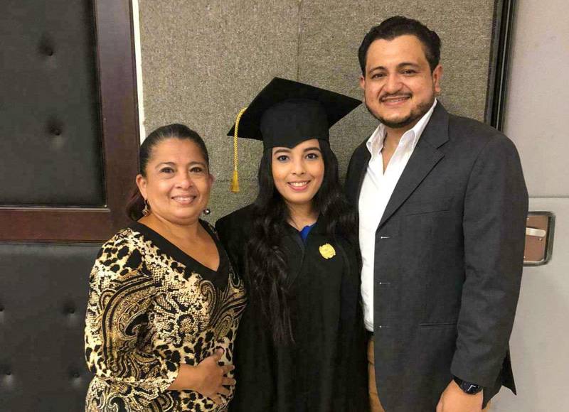 Elda Paz, Gladys Teresa Martínez y Yony Velásquez