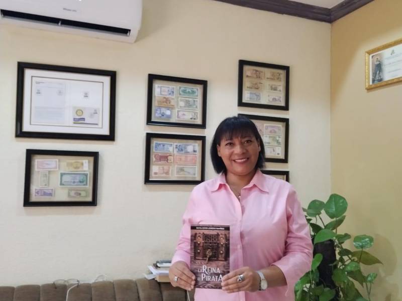 Silvia Loredo presentará su nuevo libro en Roatán