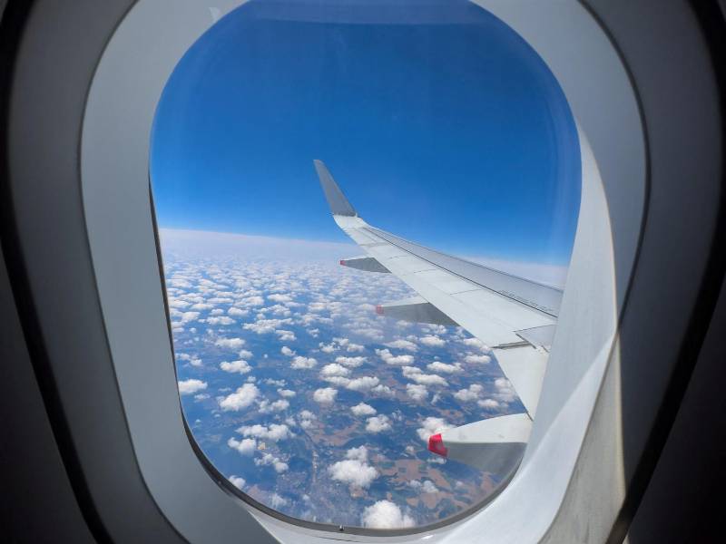 Un estudio halló que el riesgo de turbulencia aumenta hasta 90 kms. de una tormenta.