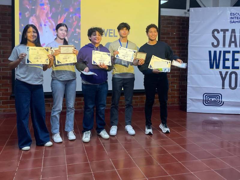 Segundo lugar: Idea de negocio, LEVELUP: Peter Boden (EIS), Mariana Marcos (EIS), José Luis Bueso (EIS) Gabriel Pedraza (Macris School), Aina Alaniz (Macris School).