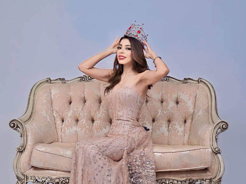 Puedes seguir la aventura de nuestra compatriota por este certamen de belleza internacional a través de su página de Facebook como: Cintya Melissa Hernández Mondragon.