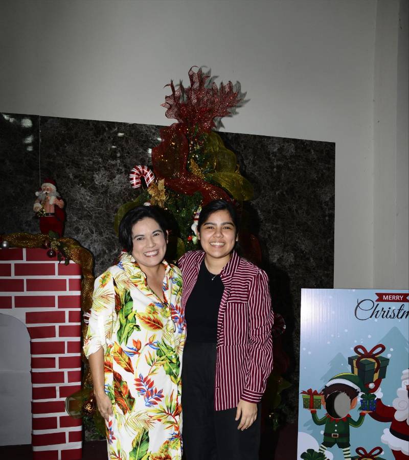 Escuela Little Feet &amp; Big Step resalta con su show navideño