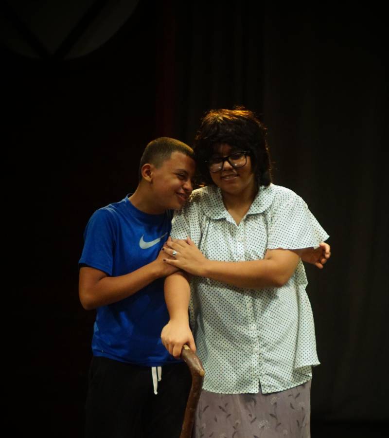 Teatro La Fragua y el Centro Educativo Gabino Vásquez Argueta se unen para el rescate de los valores y tradiciones