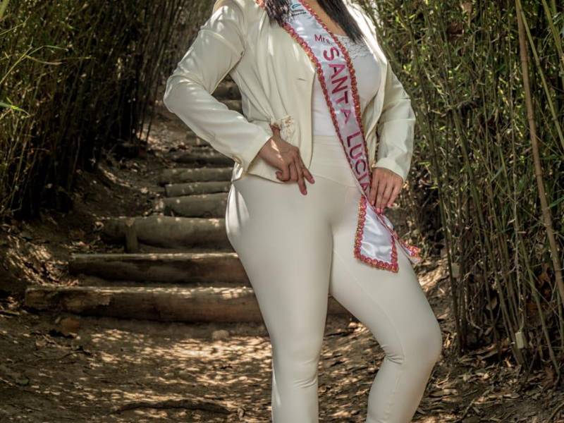 La abogada y empresaria Ena Cerrato asistirá a Dubái para representar a Honduras en el certamen de belleza internacional.
