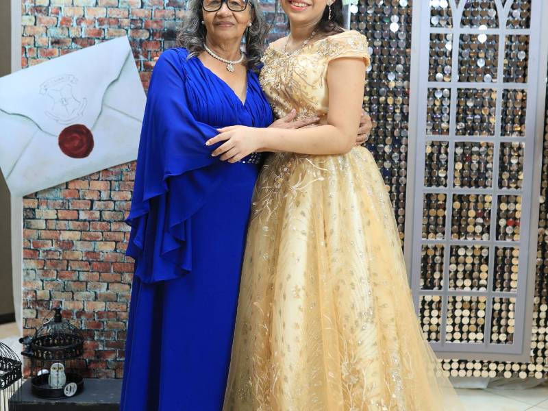 Máxima Escoto y Danely Gutiérrez