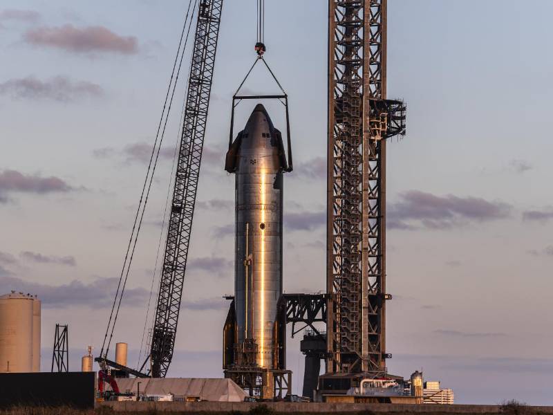 El Starship, aún incapaz de transportar la carga prometida, ha explotado en tres de cuatro pruebas recientes. (Meridith Kohut para The New York Times)