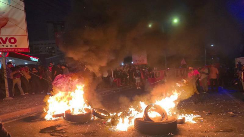 Tomás Zambrano a Libre: “Su objetivo es claro: evitar la declaratoria oficial y anular las elecciones”