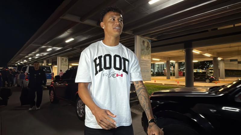 Un Yío solicitado: Kervin y Dereck muy sonrientes en su llegada a Honduras