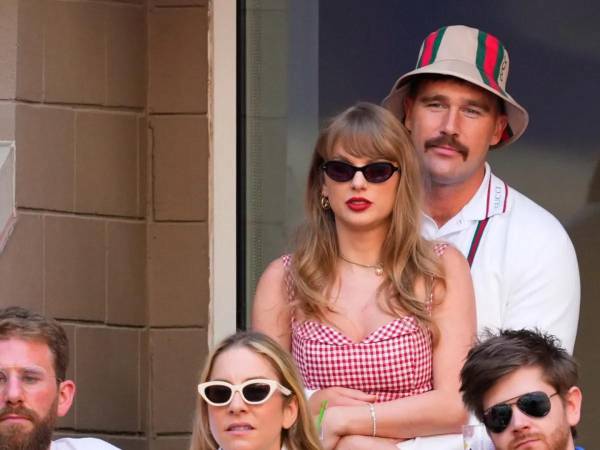 Taylor Swift y Travis Kelce están más enamorados que nunca.