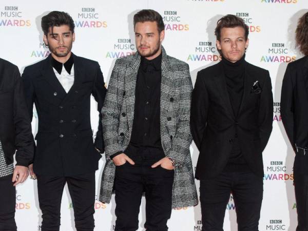 Los exintegrantes de<b> One Direction,</b> <b>Zayn Malik</b> y <b>Louis Tomlinson,</b> han llegado a un acuerdo con Netflix para protagonizar un nuevo documental que repasará la historia de la banda y recordará a su fallecido compañero Liam Payne. El proyecto, que ya se encuentra en etapa de rodaje, marcará uno de los momentos más significativos para el grupo desde su separación en 2016.