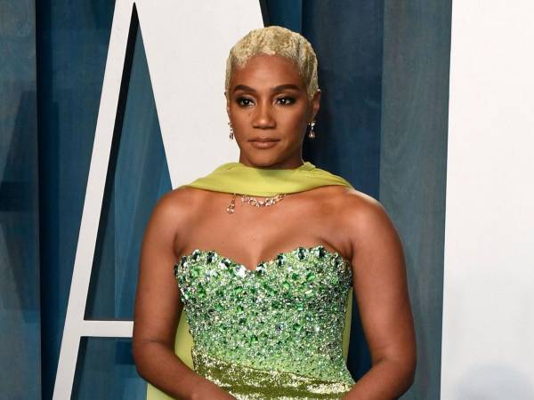 En los meses que han pasado desde que Tiffany Haddish viviera semejante encontronazo con las autoridades, la actriz ha dejado de beber alcohol e incluso de fumar marihuana.