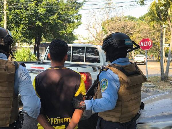 Alias de “El Chino” fue llevado a las oficinas de DIPAMPCO en San Pedro Sula.