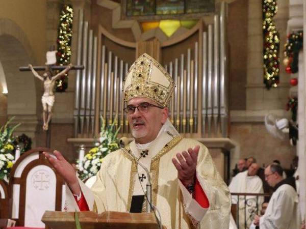 El cardenal Pierbattista Pizzaballa, patriarca latino de Jerusalén que suena como papable tras la muerte del papa Francisco, lideró los esfuerzos de la Iglesia católica por acercarse a la sociedad y las instituciones israelíes tras su nombramiento como custodio de Tierra Santa en 2004.