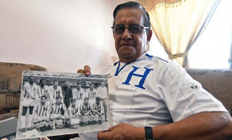 Muere por covid-19 exfutbolista hondureño “Tonín” Mendoza