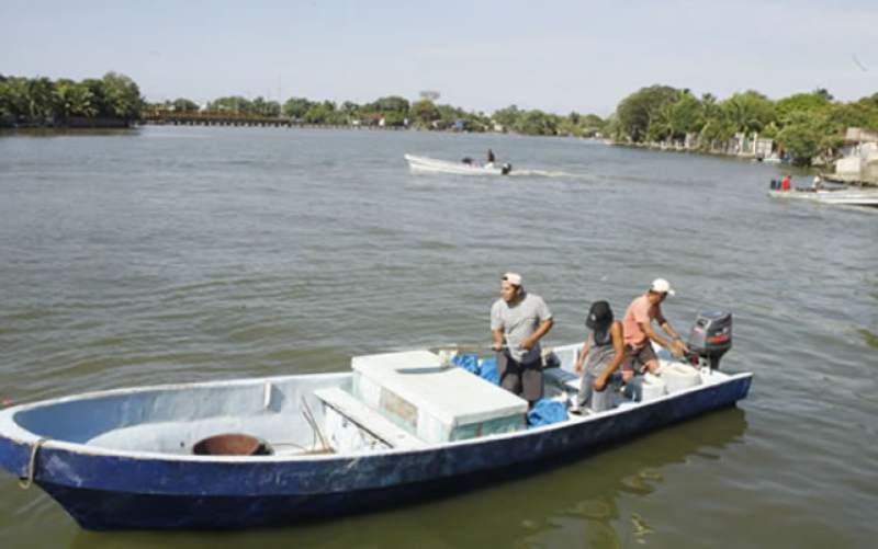 Desaparece lancha con dos personas a bordo en la zona atlántica de Honduras
