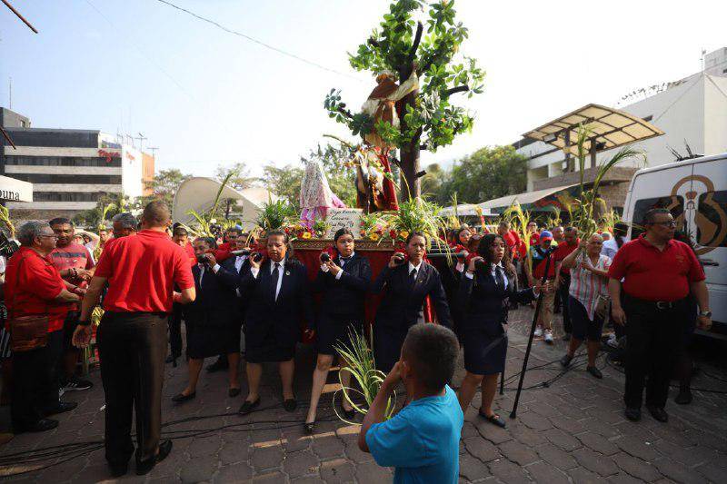 Esta celebración es una oportunidad para unir a la comunidad en la fe y reflexionar sobre el significado espiritual de la Semana Santa.