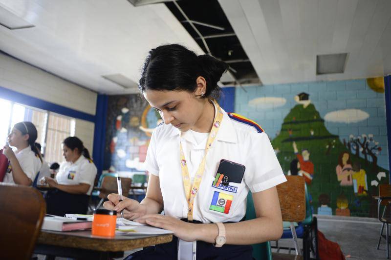 Eimy Medina contó que dentro de sus aspiraciones es en convertirse en una médico para servir a la sociedad hondureña. 