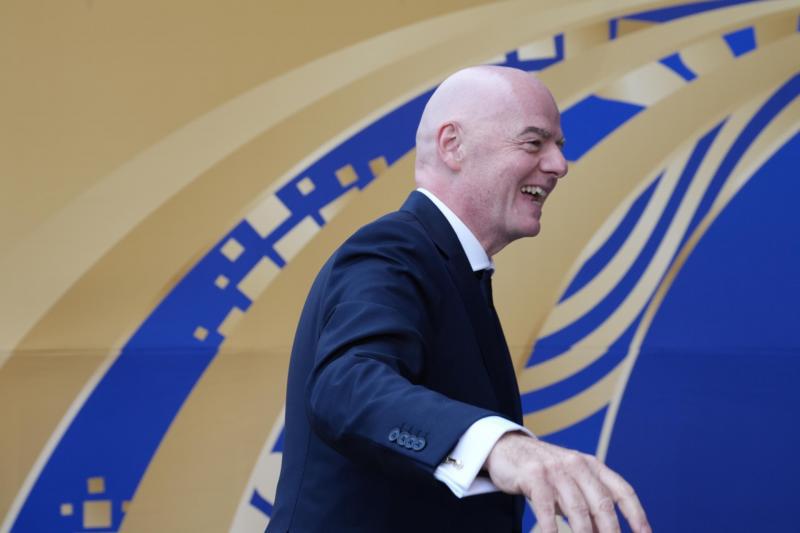Sismo en FIFA: mano derecha de Infantino renuncia y desata polémica