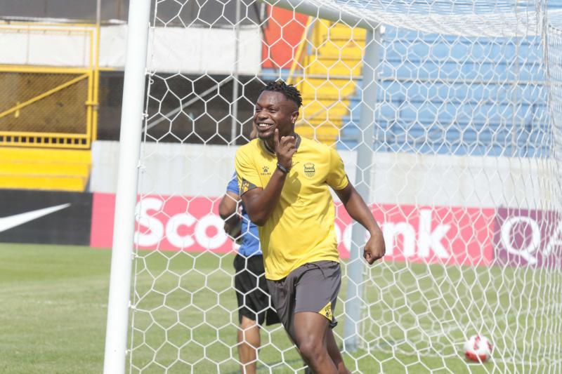 Sorpresa: Kevin Álvarez jugará en el Motagua