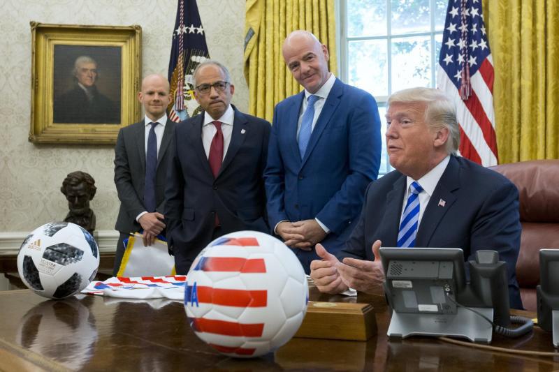 Sismo en FIFA: mano derecha de Infantino renuncia y desata polémica