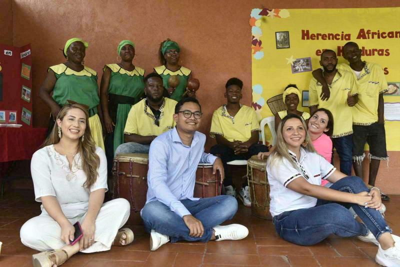 Centro Educativo Bilingüe Miracle celebra Mes de la Herencia Africana en Honduras