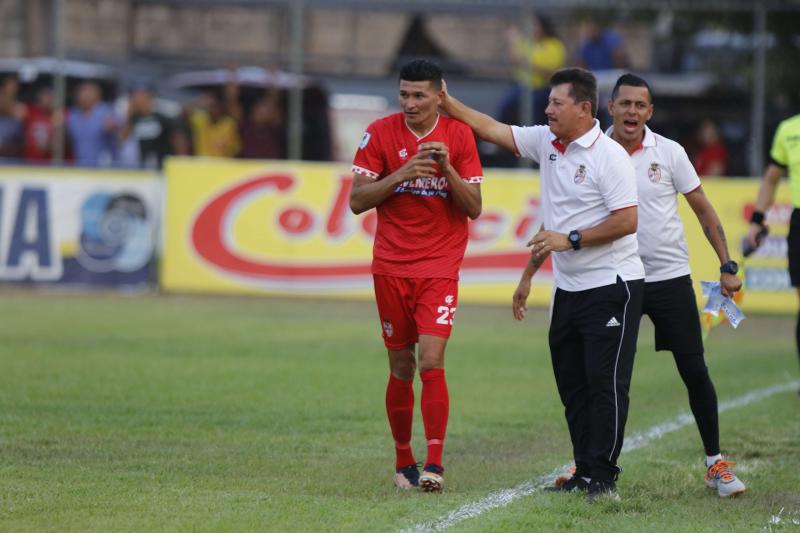 Edder Delgado colgará los botines tras 505 partidos disputados en Liga Nacional,