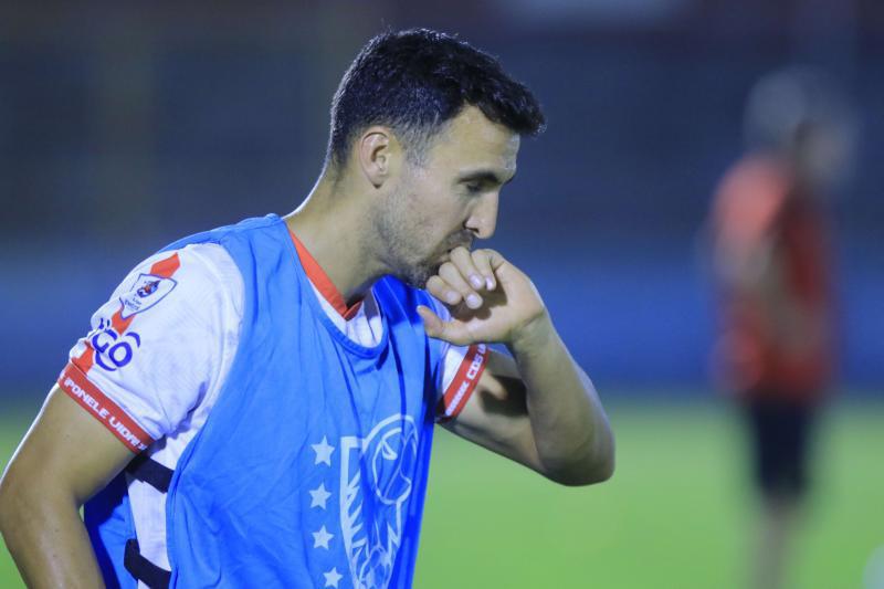 Jonathan Bornstein habla de su futuro tras su salida del Vida; ¿se retira?