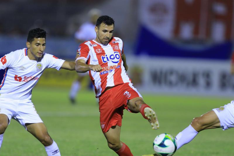 Jonathan Bornstein confesó que el Vida podría ser el último club en su carrera futbolística.