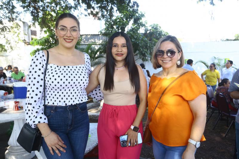 Alejandra Pineda, Jojaida Romero y Elizabeth Martínez