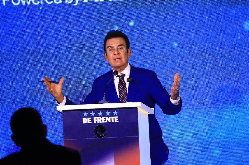 Salvador Nasralla: Si quieren comer una pata de pollo al mes, voten por Rixi