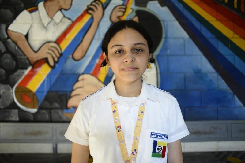 Otra de los jóvenes que pone en alto el nombre del Intae es la estudiante de Undécimo de Informática, Eimy Melissa Medina Herrera de 16 años de edad, quien cuenta con un índice del 98%.
