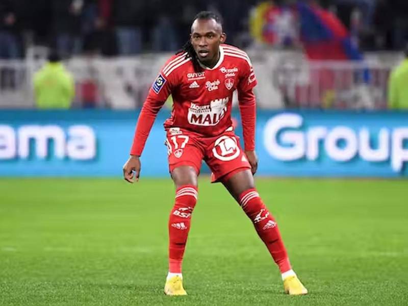 Alberth Elis estaba a préstamo por seis meses, sin embargo incluía una opción de compra por €5.5 millones a final de temporada.