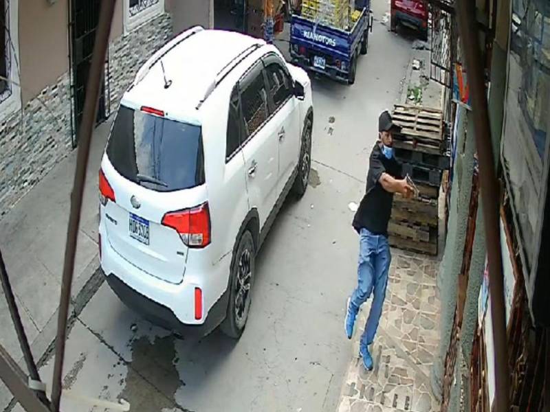 Captura de pantalla del video del momento del asalto.