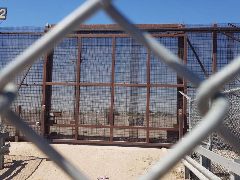 El ministro de Relaciones Exteriores de Honduras, Eduardo Enrique Reina, que identificó al fallecido como Ángel Eduardo Maradiaga Espinoza.