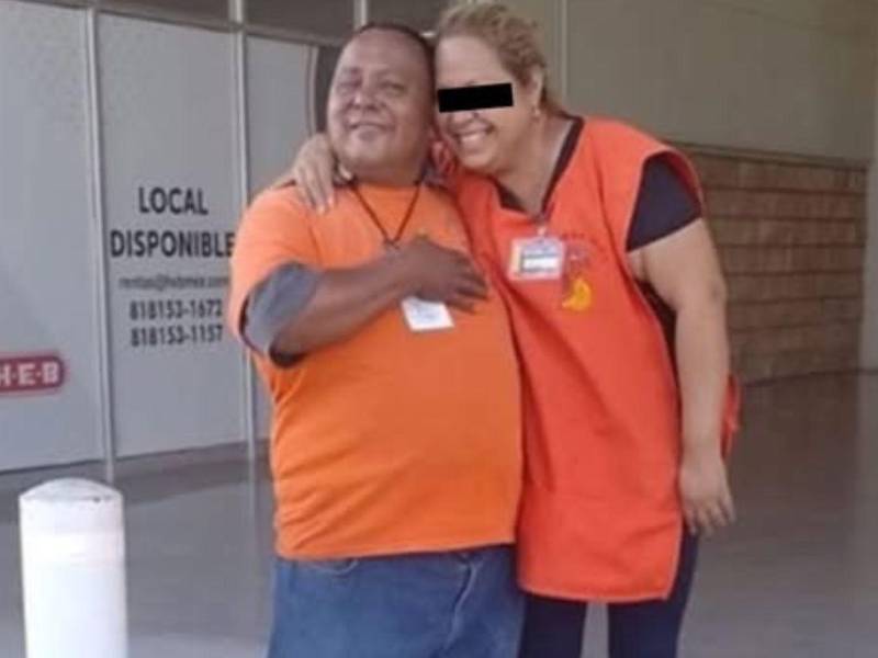 En México crece el repudio tras la muerte de Carlos Gurrola Arguijo, de 47 años, conocido con afecto como “El Papayita”, quien falleció en Torreón luego de ingerir por error un desengrasante que habría sido colocado en su botella de electrolitos por compañeros de trabajo. El caso está bajo investigación de la Fiscalía de Coahuila.