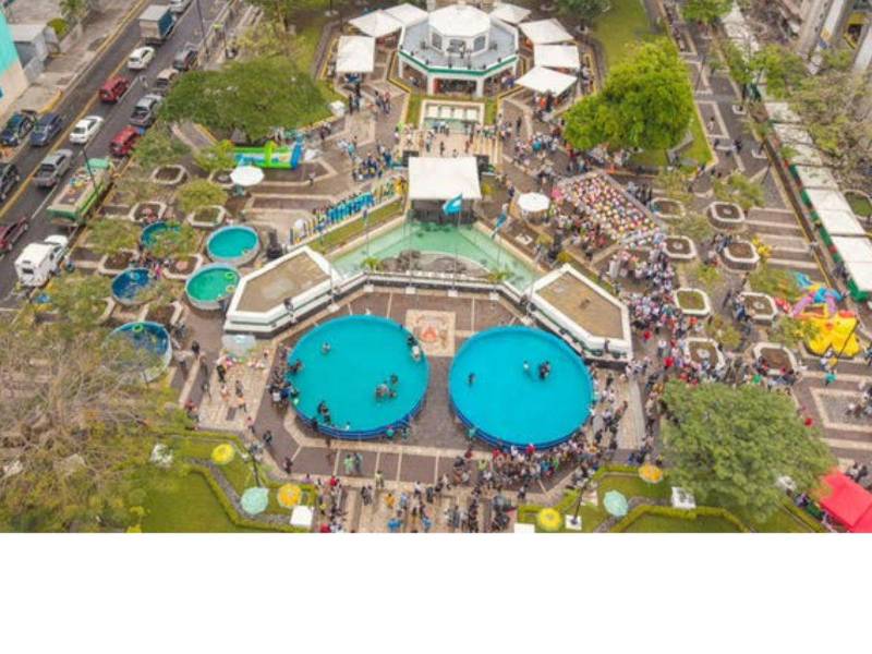 En el parque se realiza la expo verano 2026 en el marco del lanzamiento de la campaña de verano en San Pedro Sula.