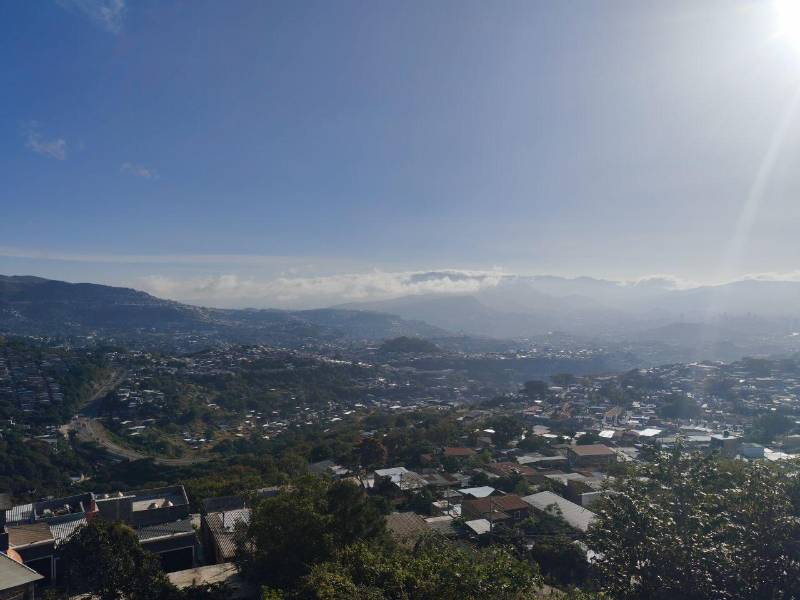 Fotografía de archivo de un día soleado en Tegucigalpa, capital de Honduras.