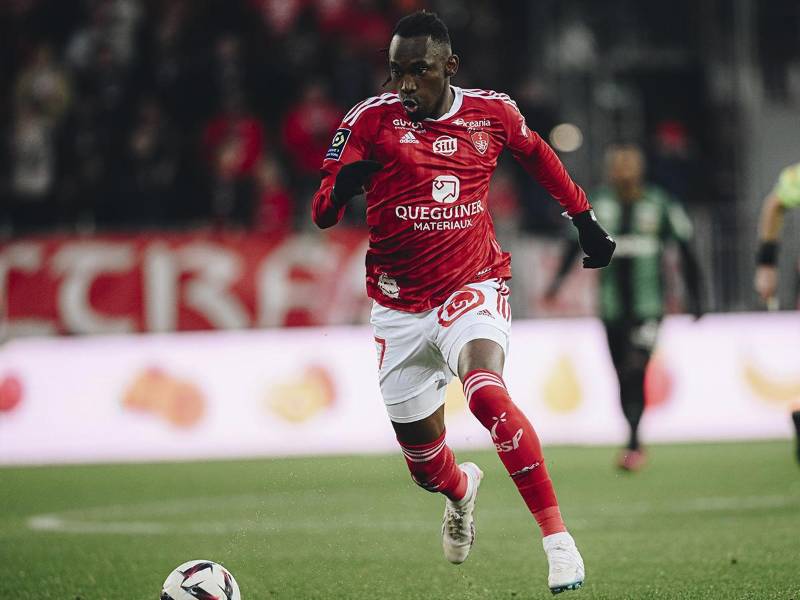 Alberth Elis y el Brest sufren goleada ante el Montpellier