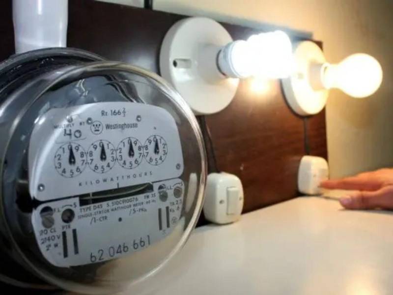 Los medidores prepago permiten a los usuarios comprar energía por adelantado y controlar su consumo antes de recibir facturas elevadas al final del mes. Pese a la idea, muchos consumidores tienen medidores análogos aún en uso.