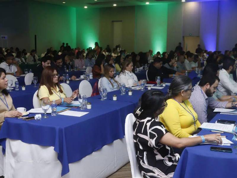 Profesionales participan en el congreso ProcureNext 2025.