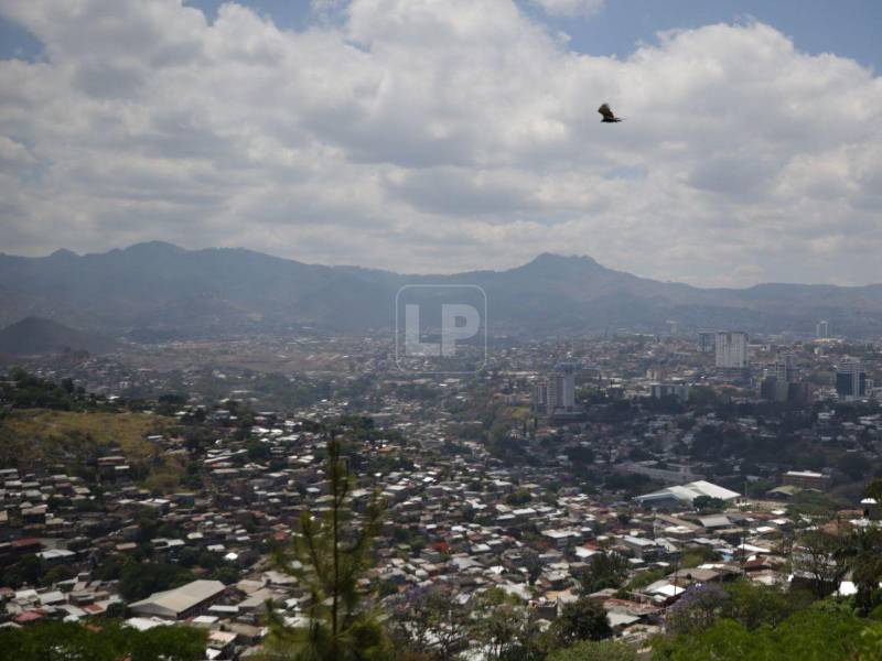 Panorámica de Tegucigalpa, capital del país, durante un día soleado.