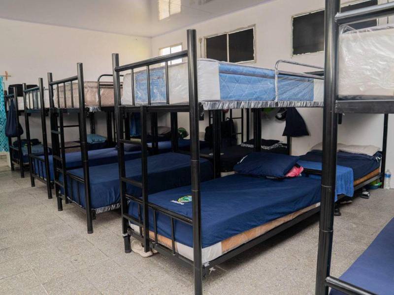 Los dormitorios fueron habilitados en el Complejo Olímpico Metropolitano donde albergarán un buen número de policías.
