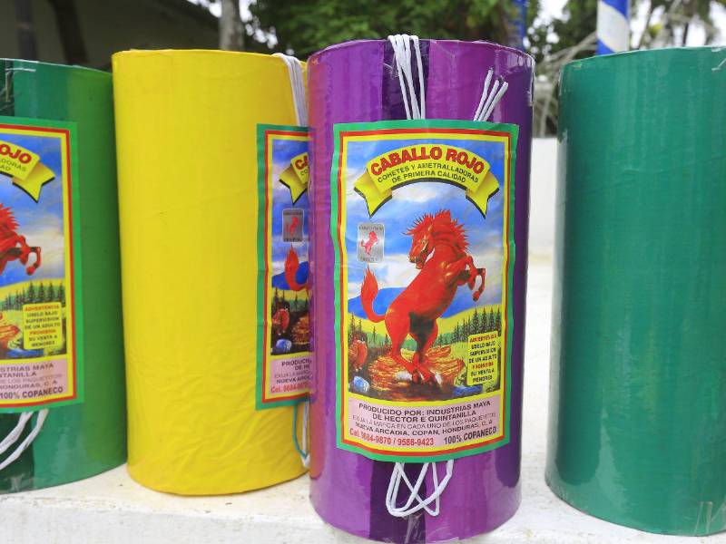 En los decomisos hay artefactos pirotécnicos de alta peligrosidad, entre los que se incluyen morteros y “tumba casas”.