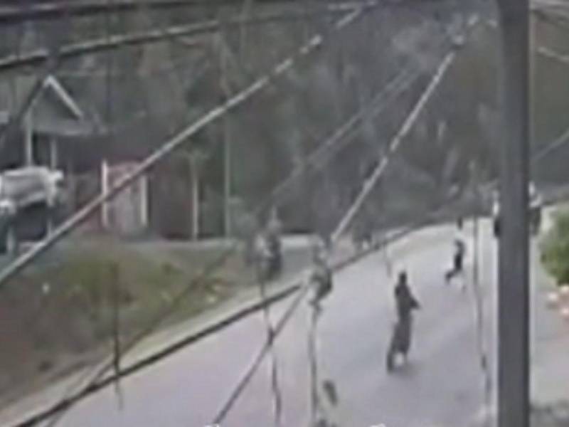 El motociclista Bryan David Núñez (18) murió en el lugar del accidente.