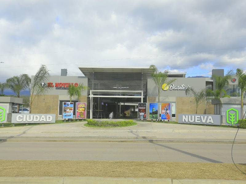 El centro comercial Ciudad Nueva, inaugurado en diciembre de 2024, es una de las novedades y principales lugares visitados por los habitantes de Comayagua.